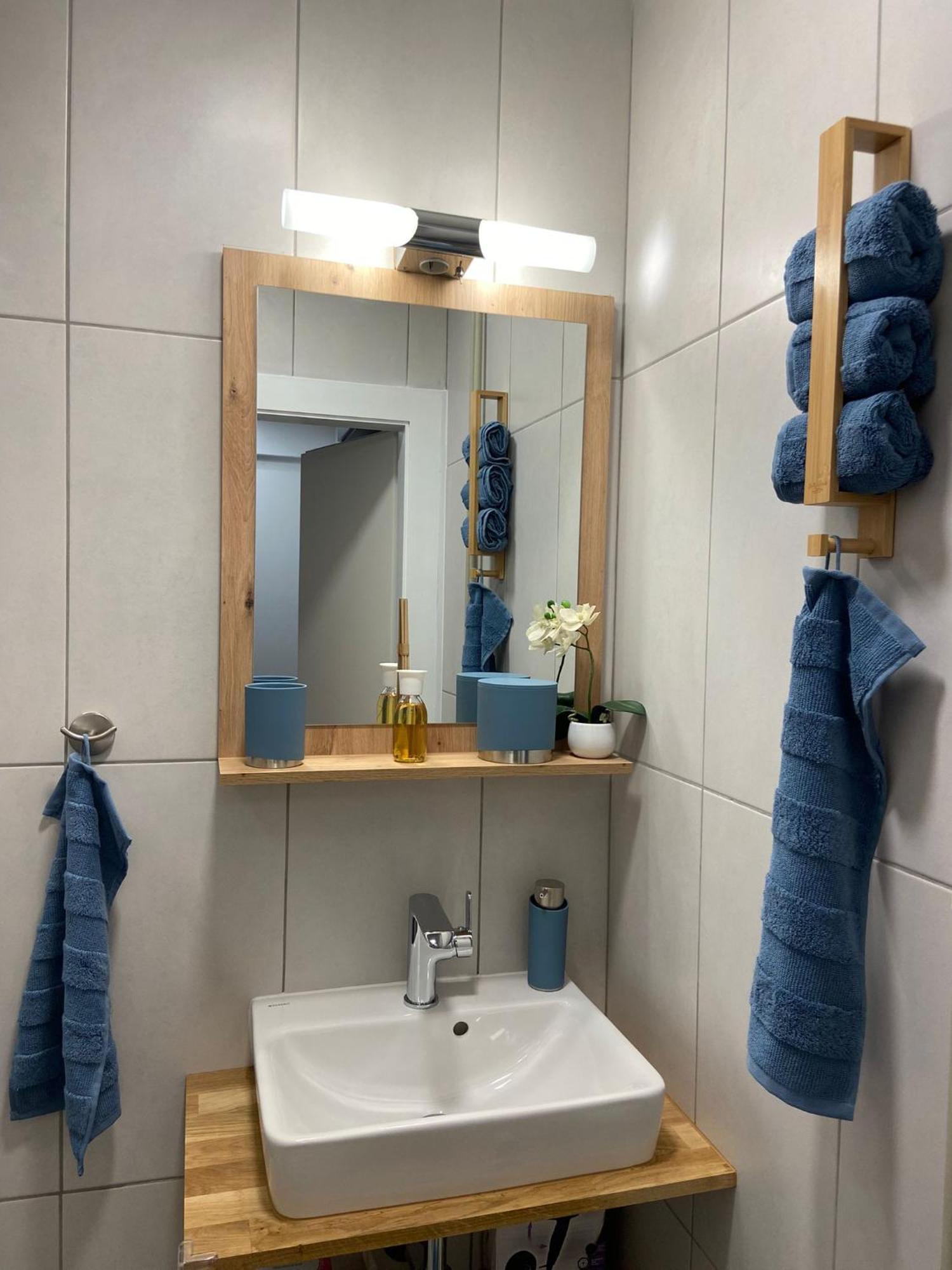 Moderne Mit 2 Balkonen, Self Check-in, Parking Graz